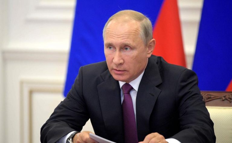 Путин поручил продлить программу льготной ипотеки для новостроек до середины 2021 года